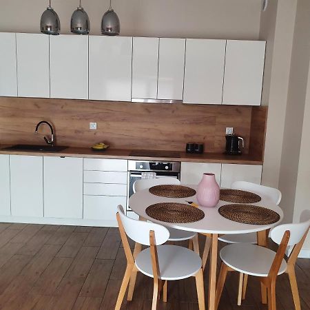 Zamiejska Modern Apartments Nowy Apartamentowiec Winda 斯武普斯克 外观 照片