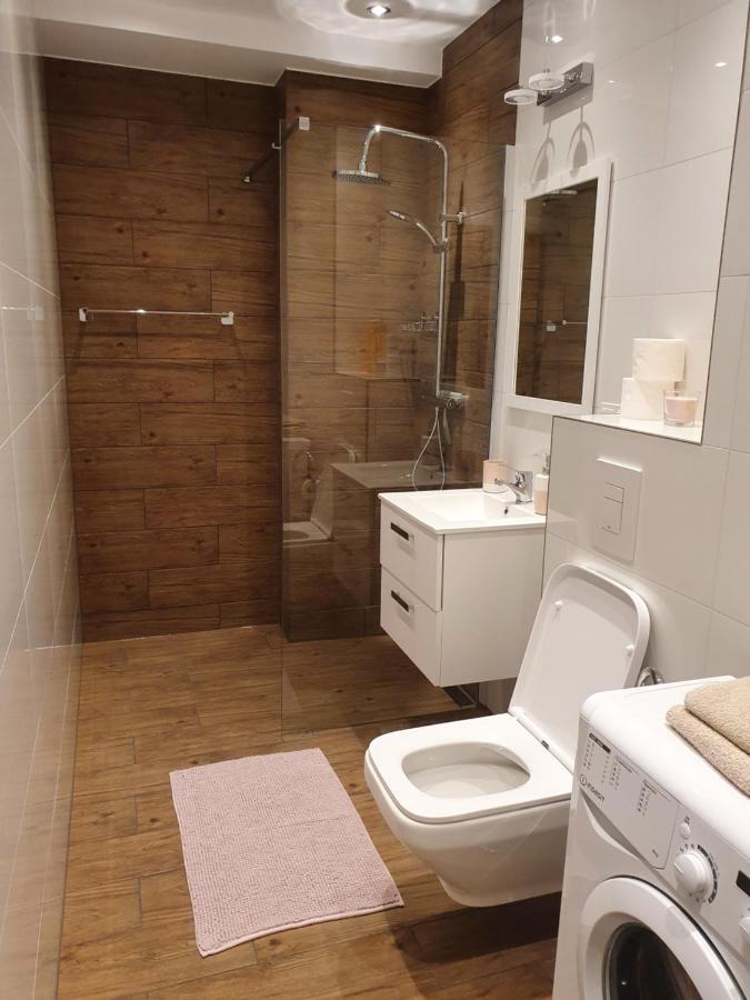 Zamiejska Modern Apartments Nowy Apartamentowiec Winda 斯武普斯克 外观 照片